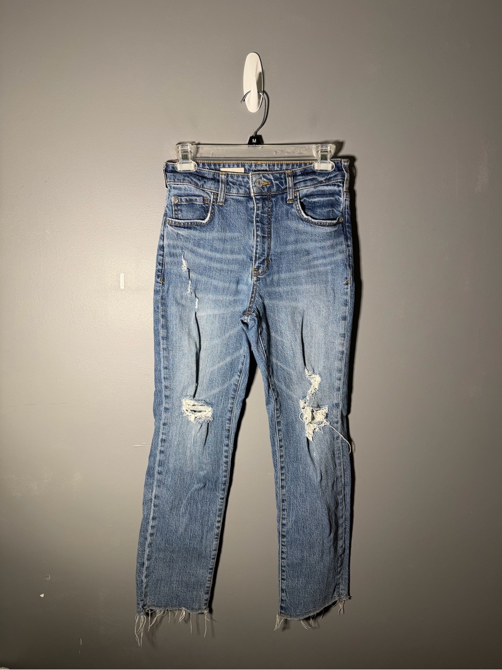 Pilcro the Vintage Straight Distressed Jeans Size 27